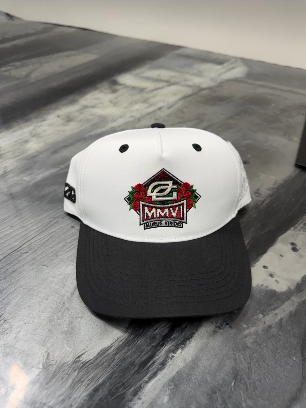 Optic gaming hat